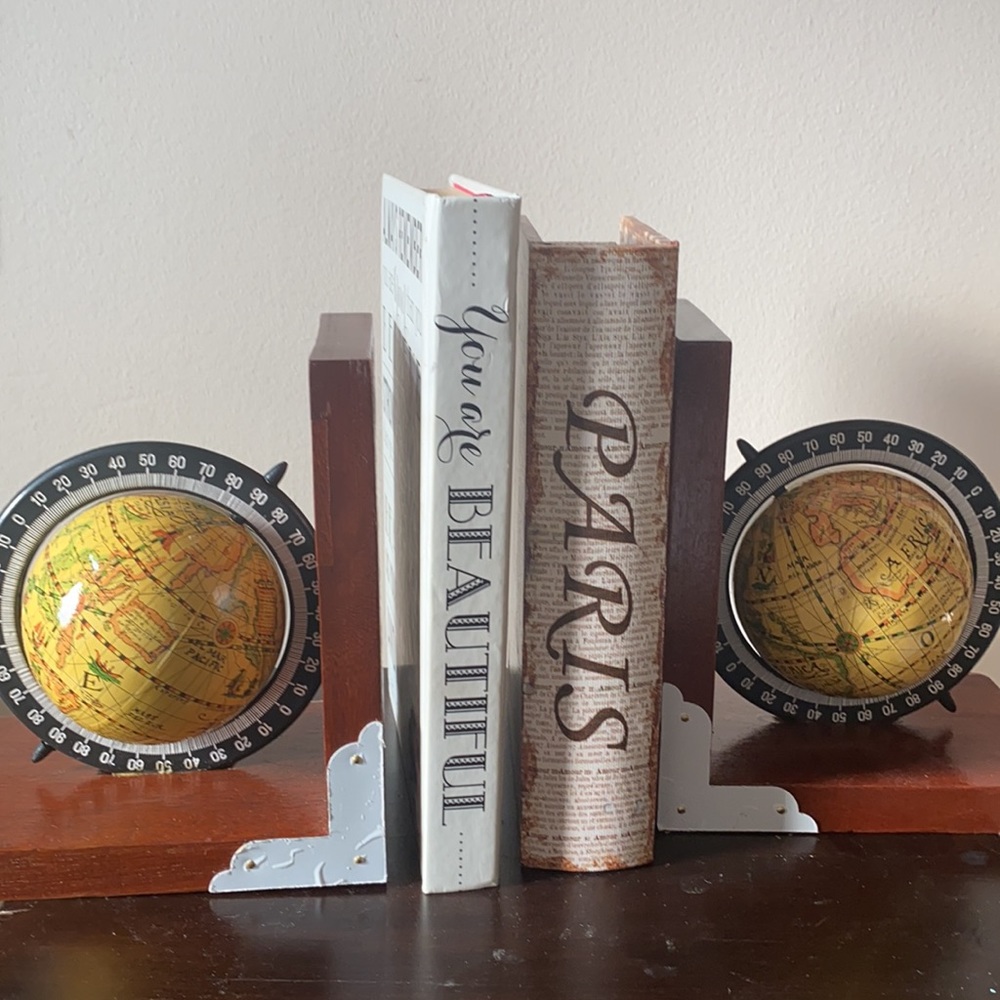 Vintage Poly Globe Bookends - Picture 1 of 4